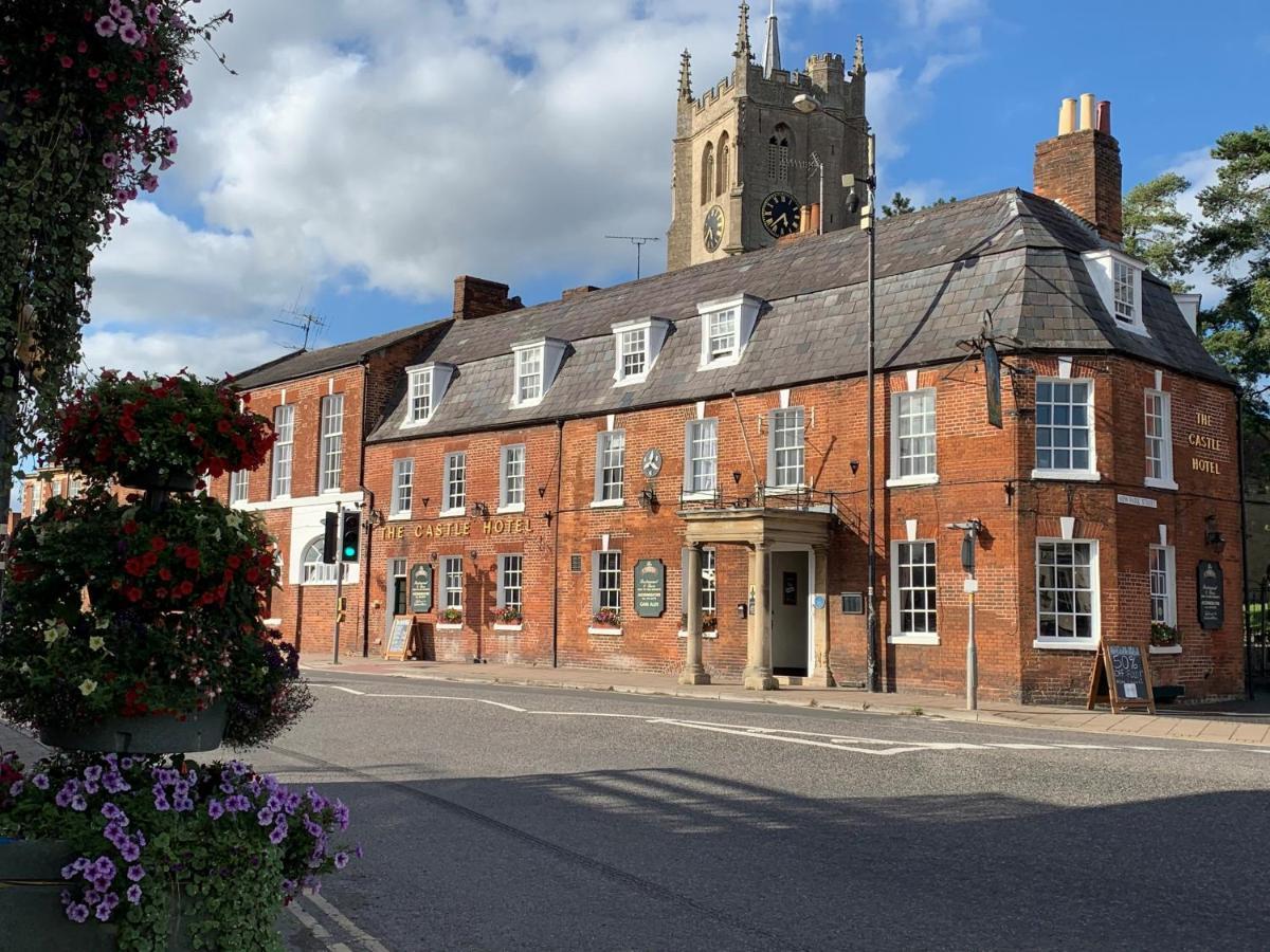 Castle Hotel Devizes Exterior photo