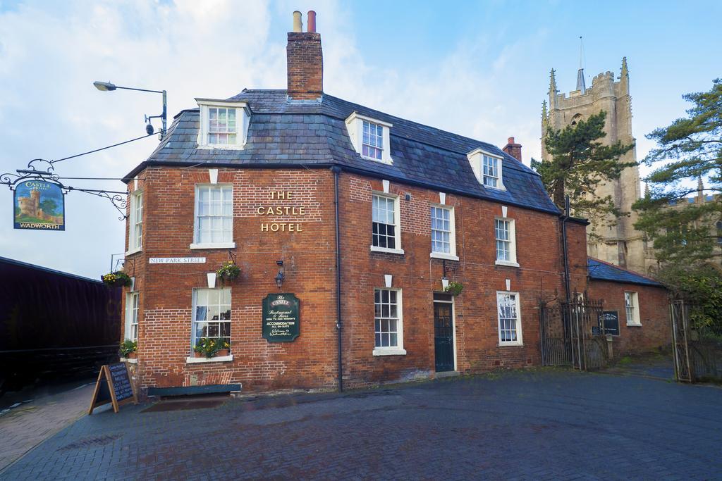 Castle Hotel Devizes Exterior photo